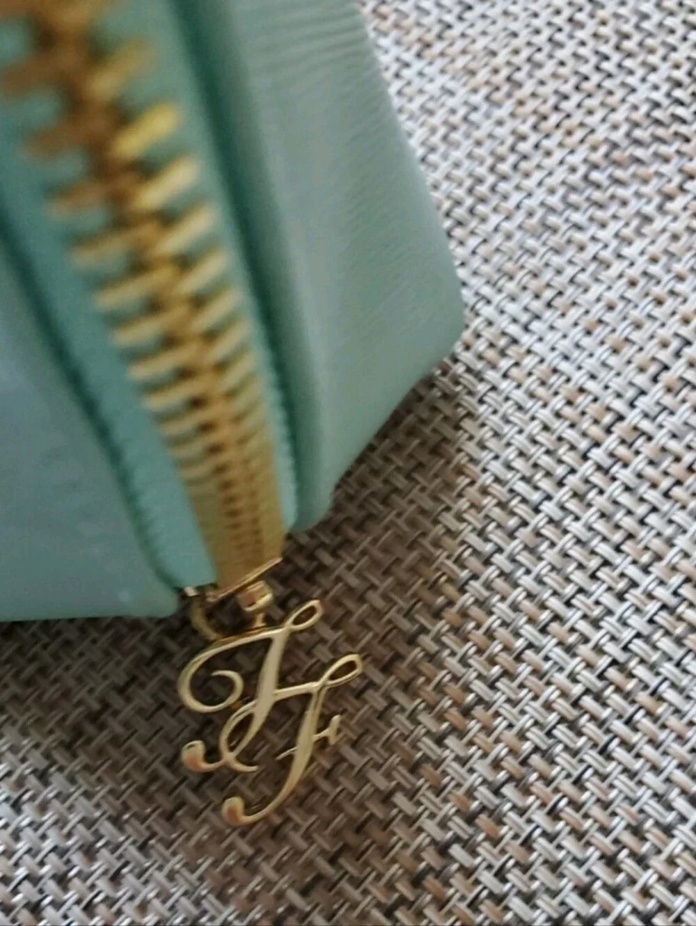 TOO FACED Bunny Makeup Cosmetic Bag in Teal Brand New